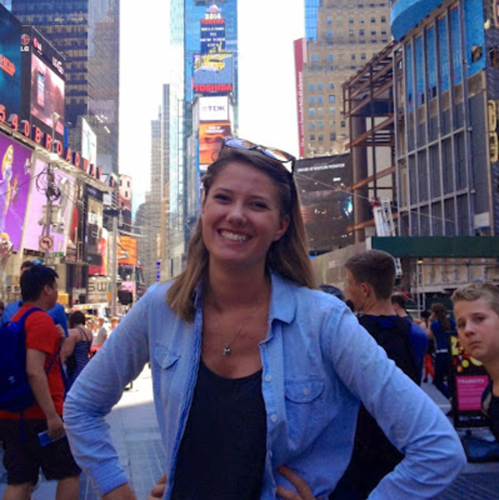 Meet your Posher, Abigail